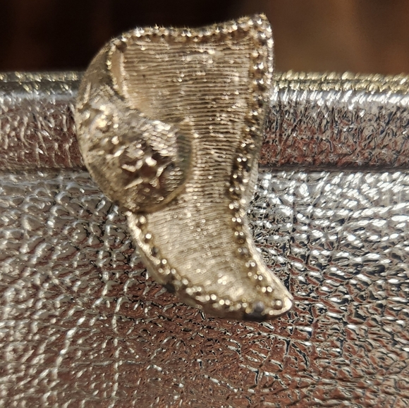 Gorgeous VTG Silver Clutch - Picture 16 of 16